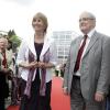 Dlouholetí herečtí partneři Jitka Molavcová a Jiří Suchý