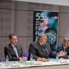 zahajovací tisková konference