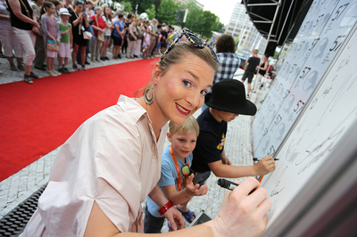 Lenka Krobotová se syny Šimonem a Eliášem